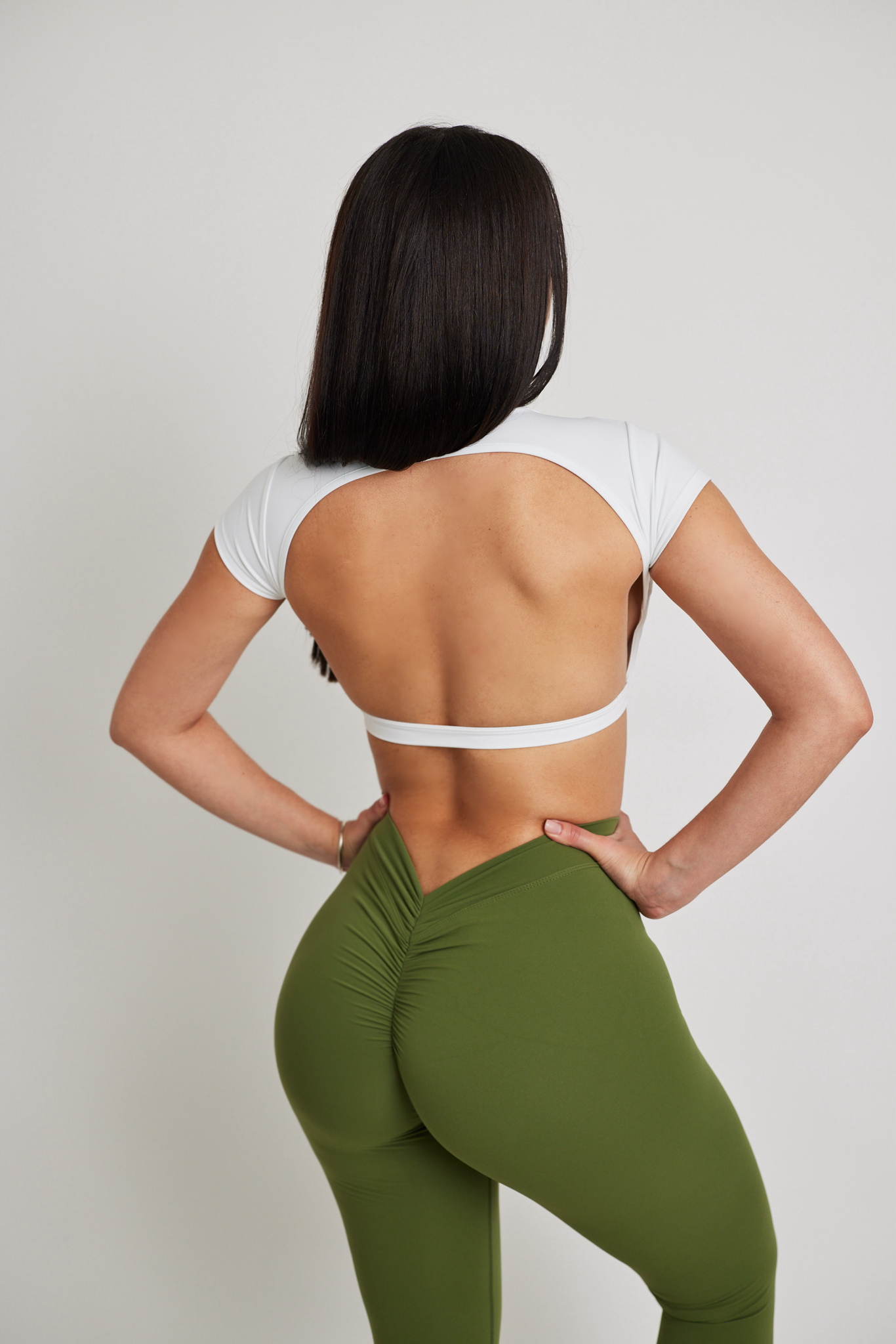 V Back